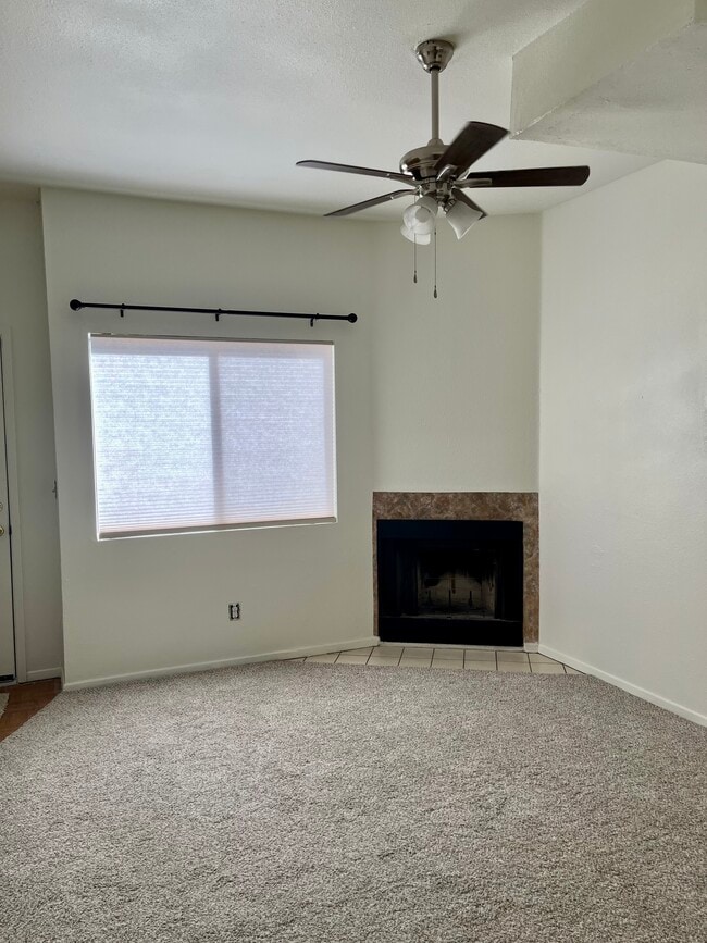 Living area - 3409 N Fontana Ave