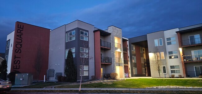 Foto del edificio - 875 S Depot St