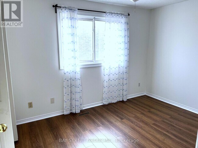 Building Photo - 1232 Guelph Line