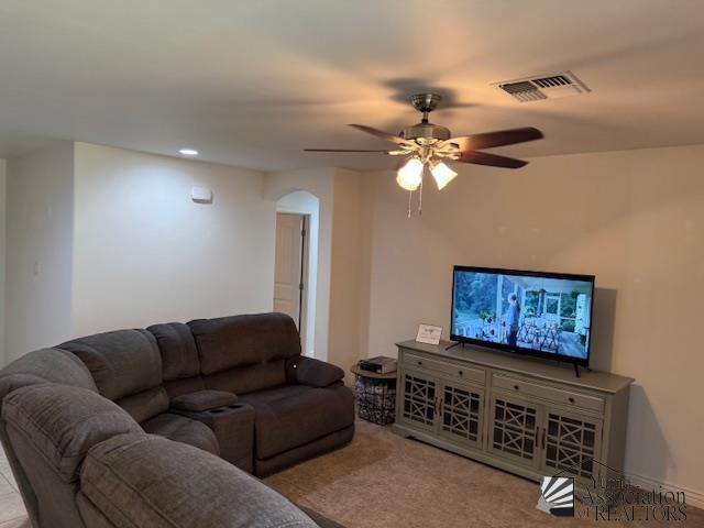 Foto del edificio - 10254 E 35th St