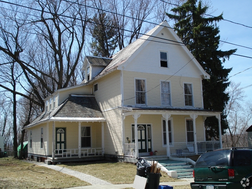 Foto del edificio - 20 Frear Ave