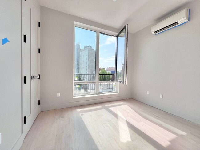 Foto del edificio - 193 Greenpoint Ave