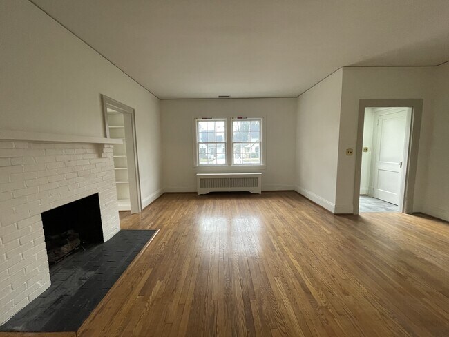 Foto del edificio - 3417 Plymouth Pl