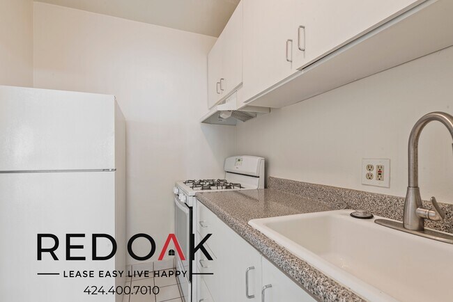 Foto del edificio - 723 Mansfield Ave