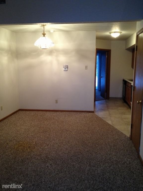 Building Photo - 2 br, 2 bath Townhome - Lotus Townhomes I