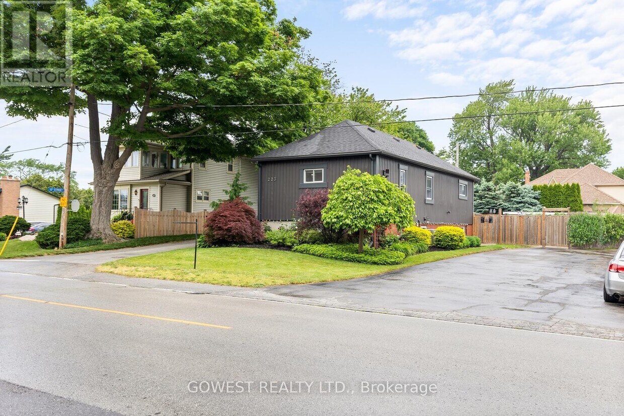 Photo principale - 223-223 Lake St