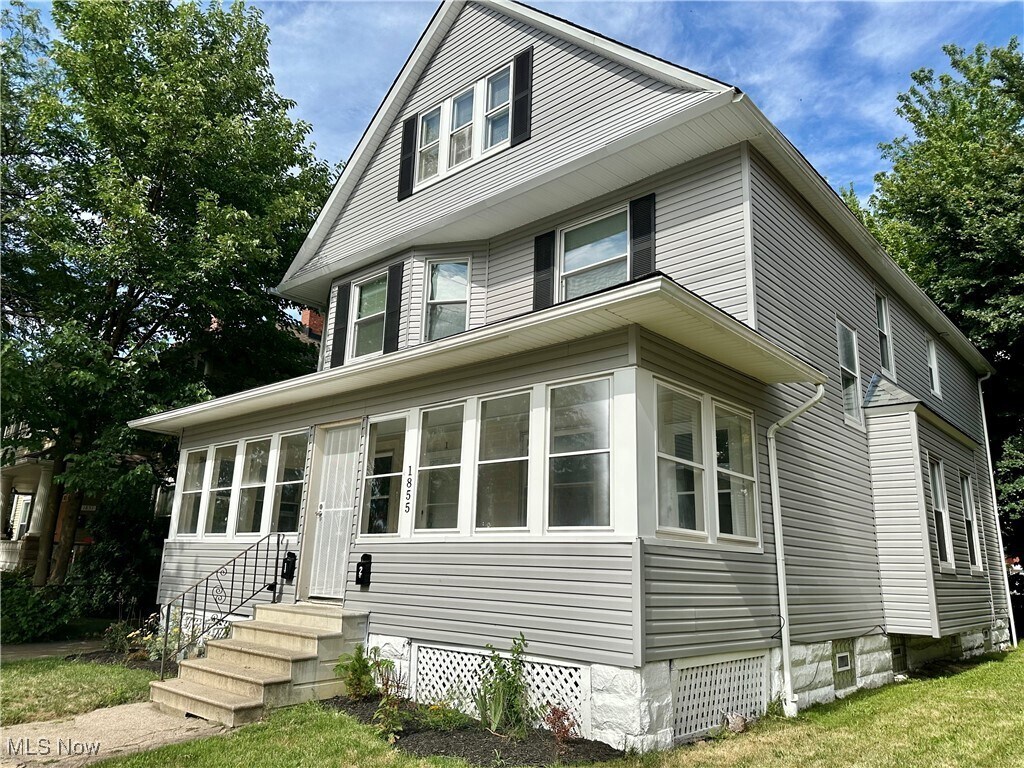 1855 W 65th St Cleveland, OH 44102 – photo 1