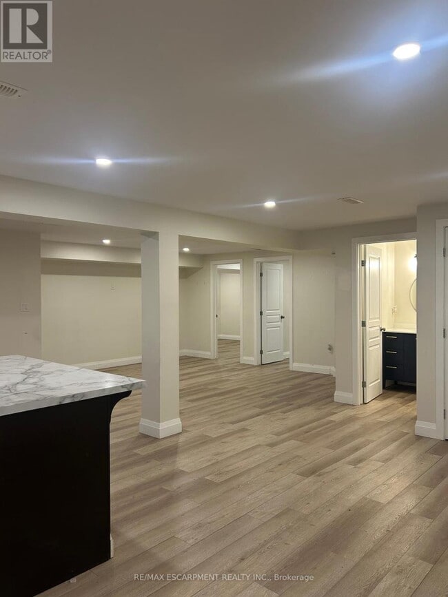 Building Photo - 4871 ALLAN Ct