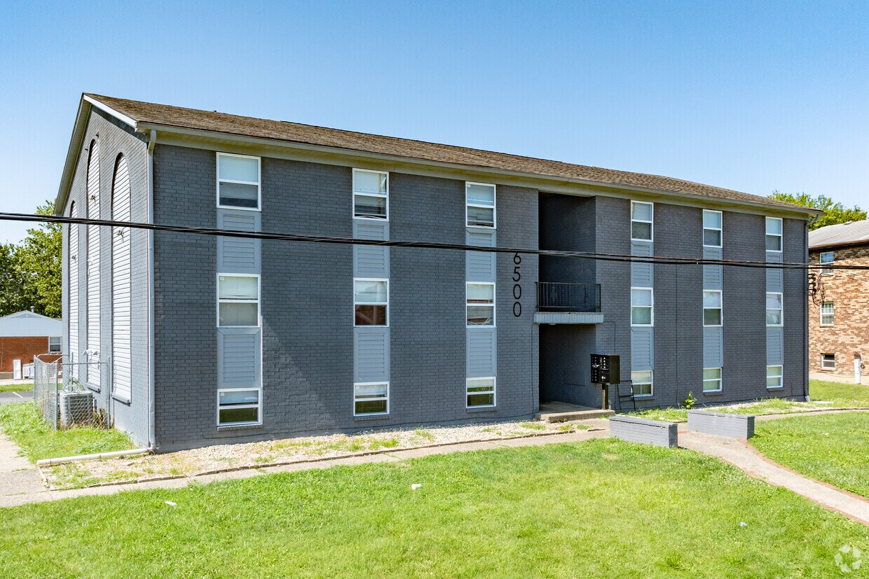 Foto principal - 6500 & 6506 Hackel Dr