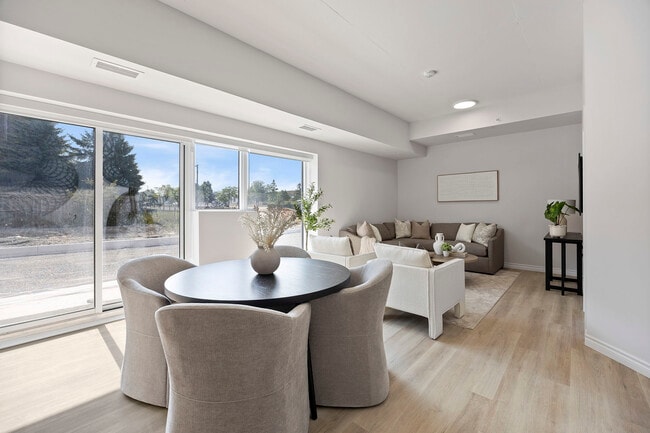 Photo du bâtiment - Dean Avenue Apartments