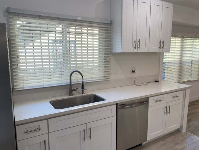 Kitchen - 4509 Orchard Ave