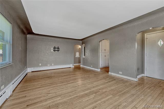 Foto del edificio - 4877 S Grant St