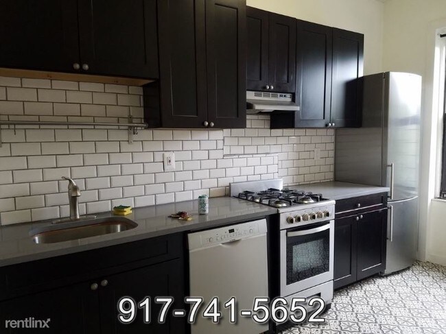 Building Photo - 1 br, 1 bath Apartment - 549 Throop Ave