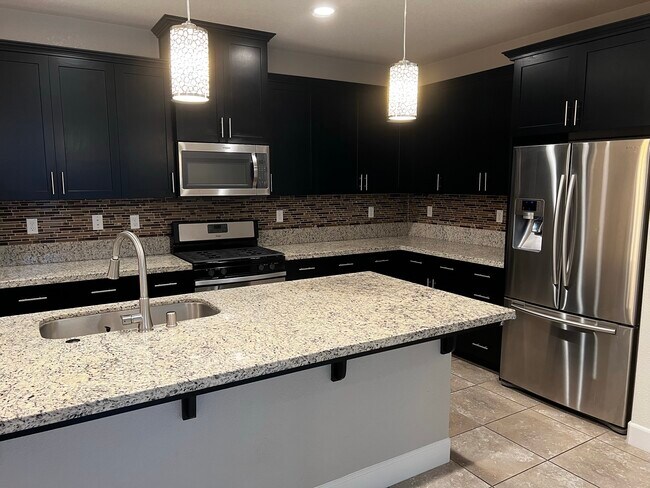 Building Photo - 960 Antelope Ct