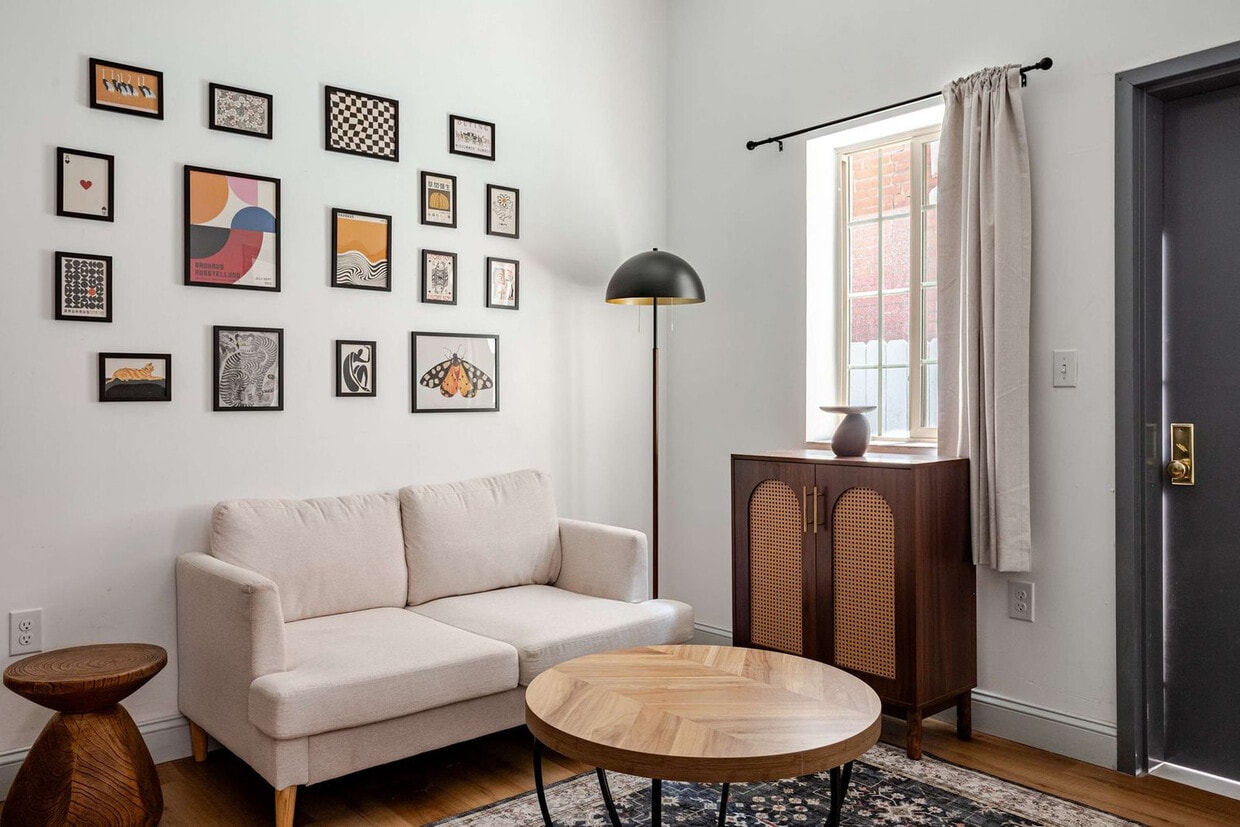 Foto principal - 1384 Ridge Ave
