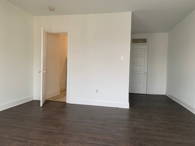 Foto del edificio - 223 Briggs St