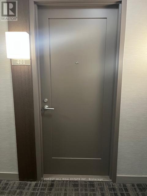 Building Photo - 310 Tweedsmuir Ave