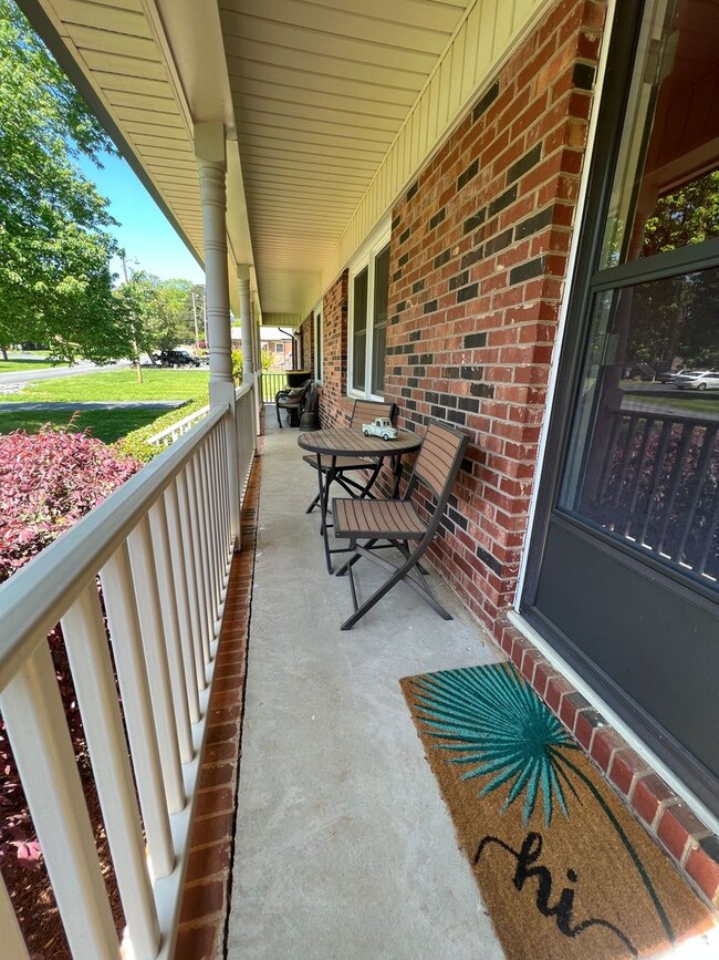 Interior Photo - Country Club Apartments