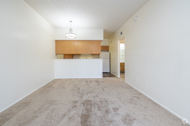 1BR, 1BA - 600SF - Living Room - North Hill Park Apartments