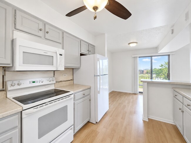 Foto del edificio - 601 W Huntington Commons Rd