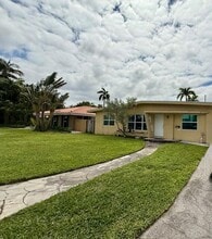 Building Photo - 2207 NE 33rd Ave