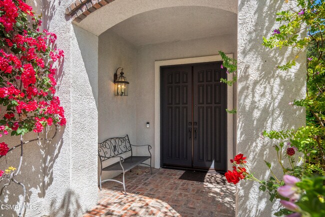 Foto del edificio - 1004 Lambourne Pl