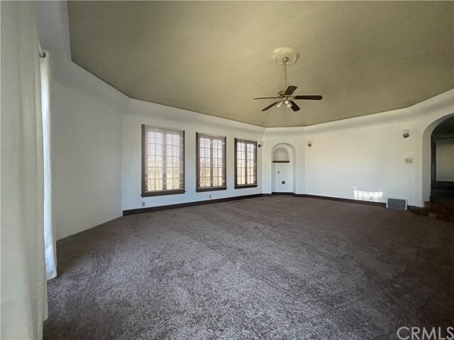 Building Photo - 832 W 95th St
