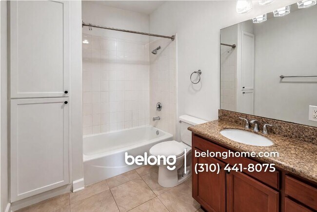 Foto del edificio - 1700 W 43rd St