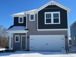 Building Photo - 1548 31st St NE