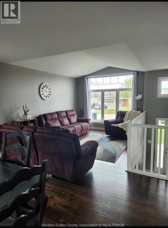 Photo du bâtiment - 21 Regal Dr