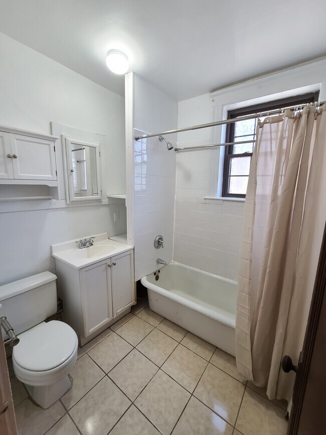 Building Photo - 96 Madison Ave