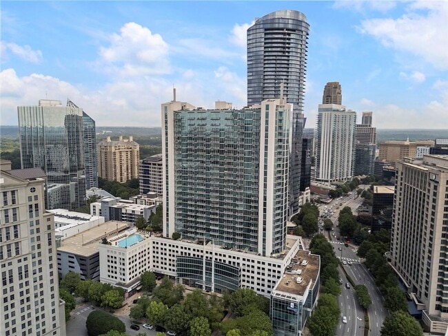 Foto del edificio - 3324 Peachtree Rd NE