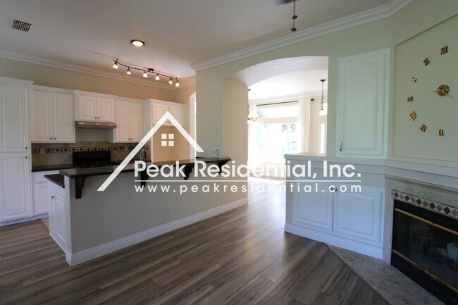 Building Photo - Nice Elk Grove 3bd/2ba Home with 2 Car Garage
