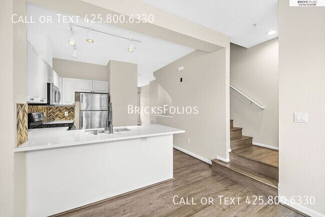 Foto del edificio - Prime Bellevue Location – Parkside Townhom...