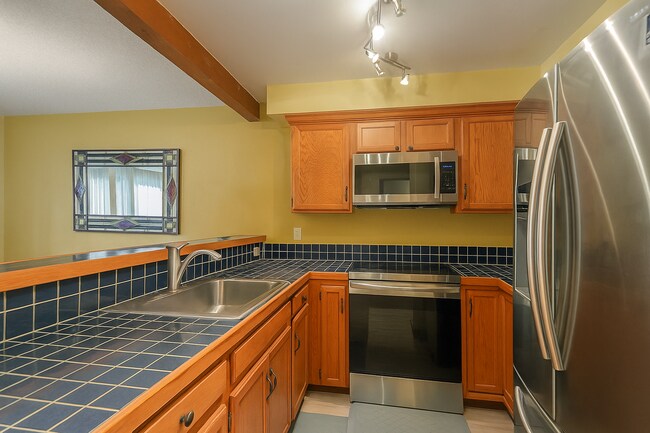 Foto del edificio - Lovely 2 Bed, 2.5 Bath Townhome with a Loft!