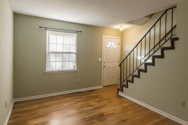 Photo - Coastal Convenience at Rivers Point Row! House