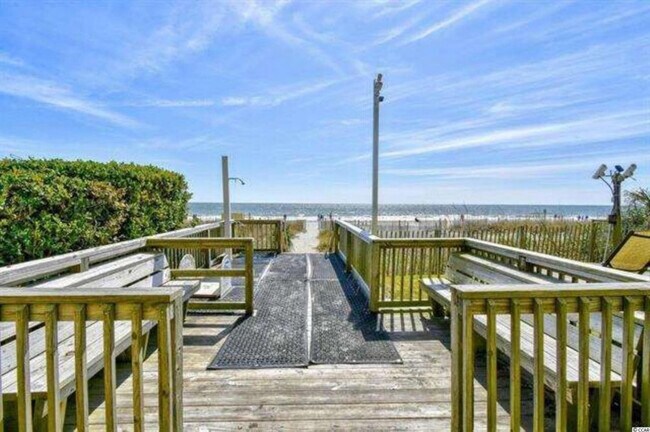 Foto del edificio - 2506 N Ocean Blvd