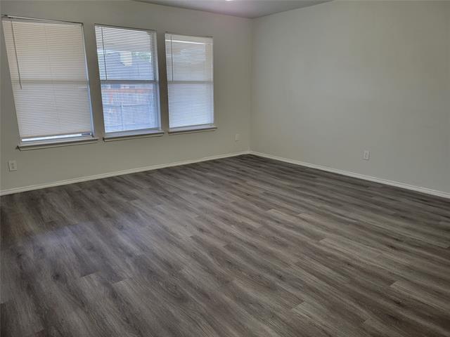 Building Photo - 2450 Meadowgate Ln