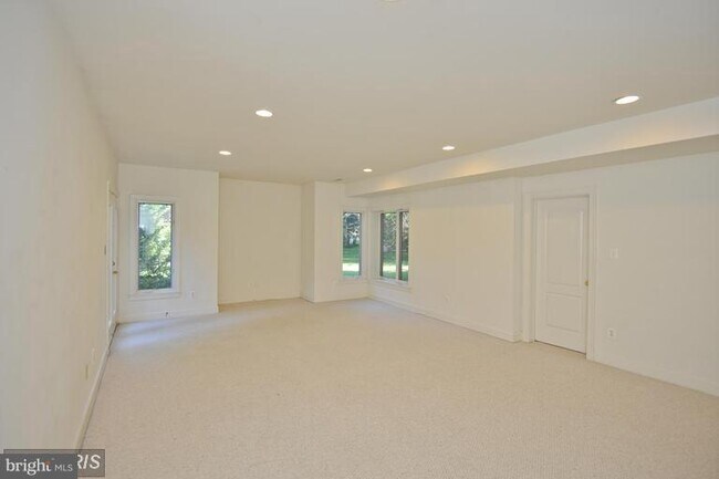 Building Photo - 1471 Carrington Ridge Ln