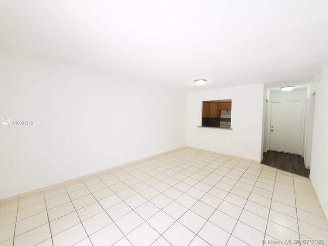 Building Photo - 1008 NW 45th Ave