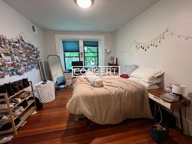 Foto del edificio - 1463 Beacon St
