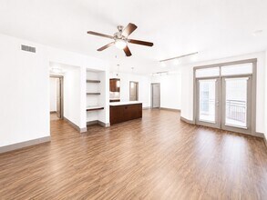 Building Photo - 2910 Milam St