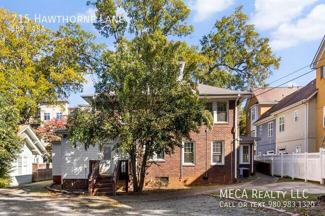 Foto del edificio - 715 Hawthorne Ln