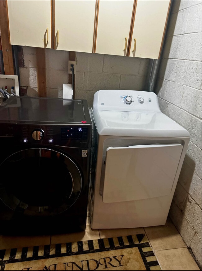 Building Photo - 5406 Shoemaker Farm Ln