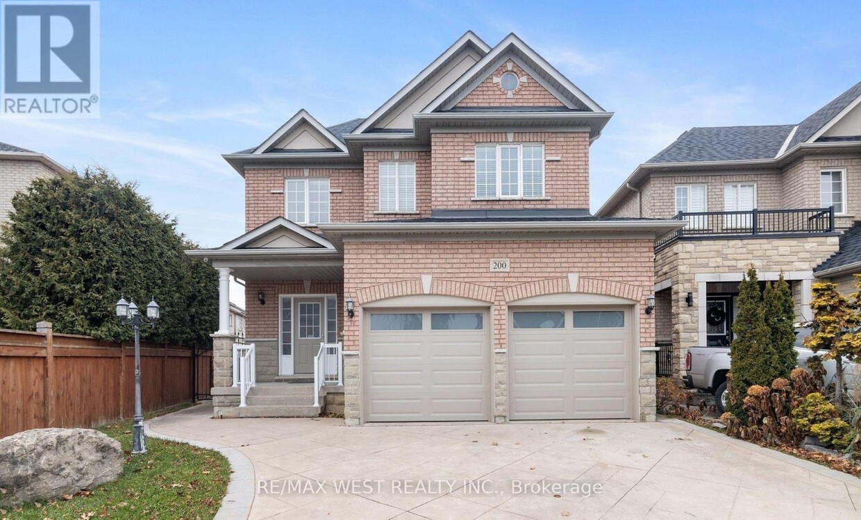 Photo principale - 200 Starling Blvd