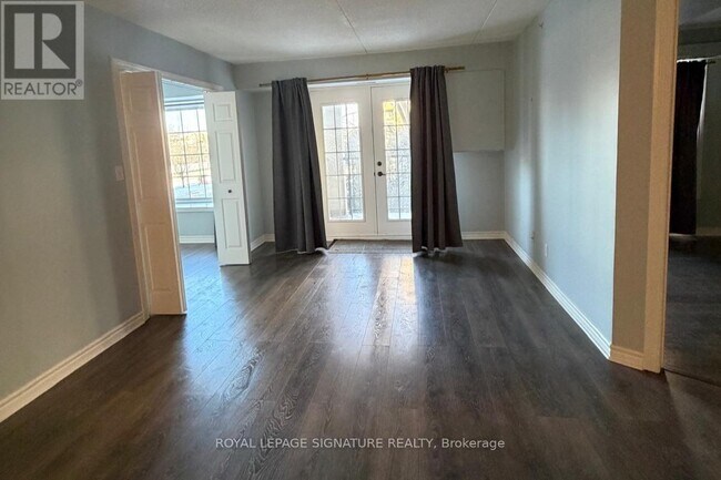 Building Photo - 1451 Walkers Line