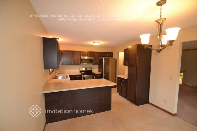 Foto del edificio - 11932 Pennsylvania Ave N