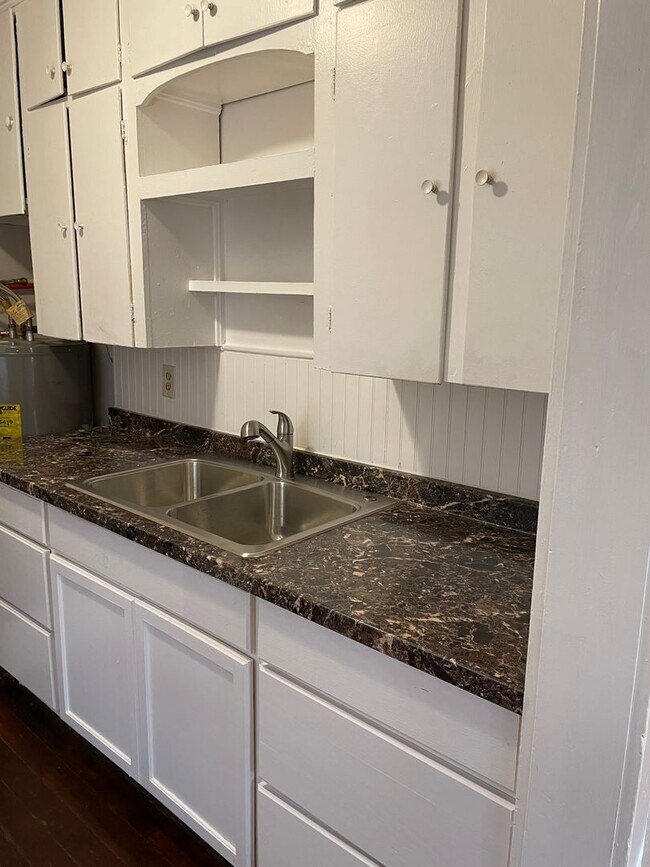 Building Photo - Great property with new paint and remodeled bathroom.