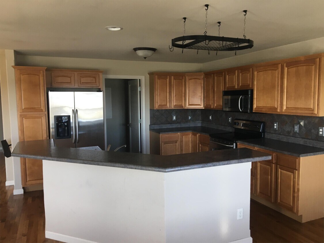 Foto principal - 102 Essex Ln