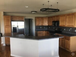 Building Photo - 102 Essex Ln